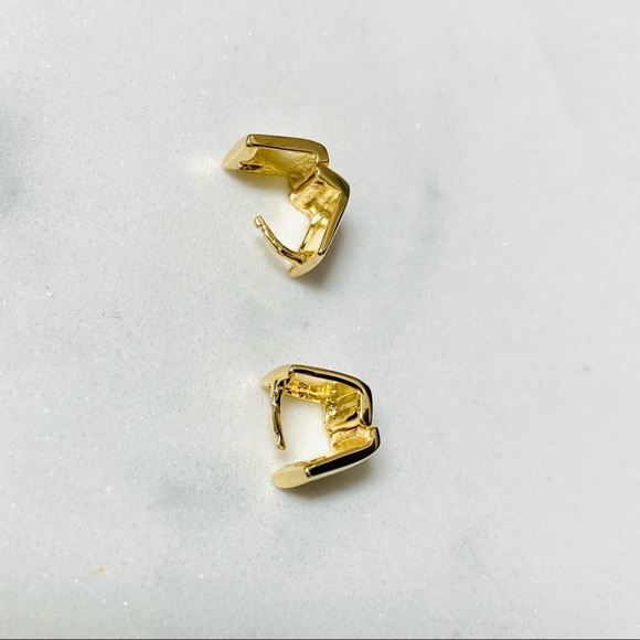 Gold Cube Huggies - Picture 8 of 8